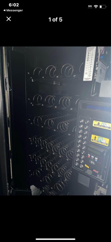 Automatic Products 7600 Snack Vending Machine