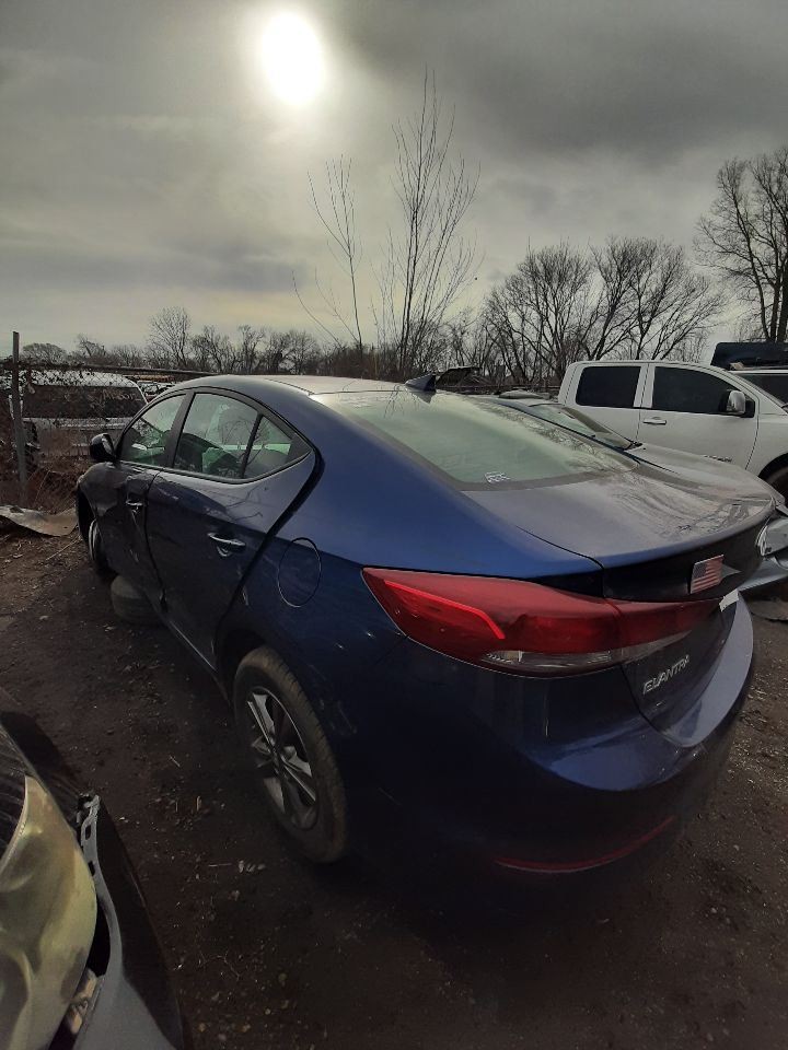 Camera/Projector Rear View Camera Decklid Fits 17-18 ELANTRA 928525