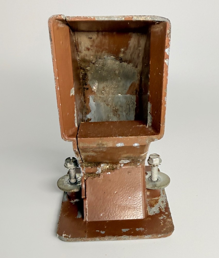 Seeburg Jukebox Coin Return Reject Cup Chute W/Mounting Hardware Change