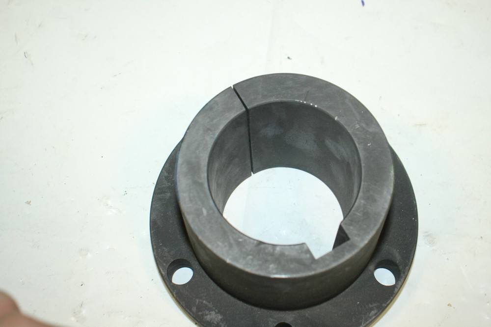 Martin J 3-7/16 3UU Split Taper Bushing