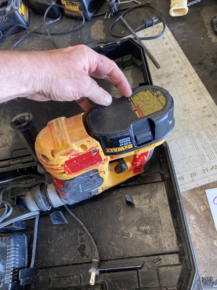 Dewalt DC212 SDS Rotary Hammer Drill (ccL117