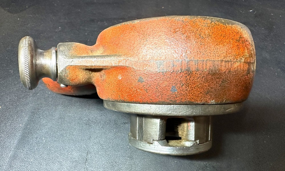 Ridgid 12-R Manual Ratcheting Pipe Threader Set With 1/2" Insert