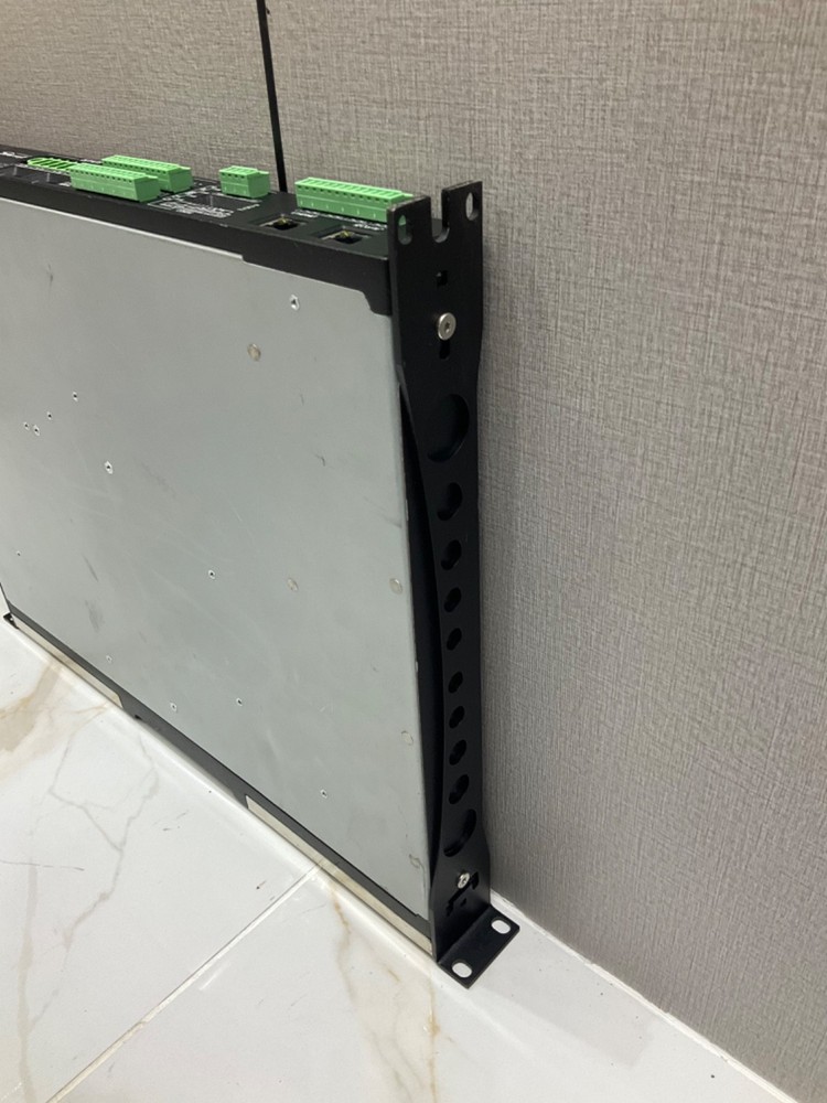 POWERSOFT QUATTROCANALI 2404 DSP+D PROFESSIONAL AUDIO AMPLIFIER