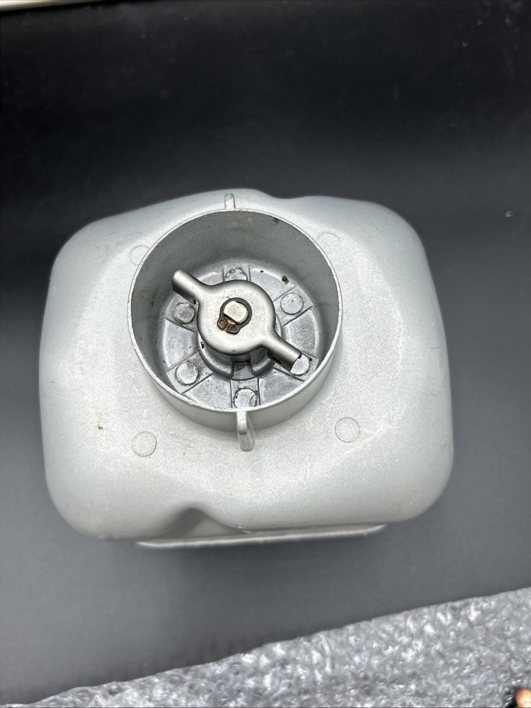 Breadman TR444 Bread Maker Pan with Paddle for TR333 TR444 Replacement Pan