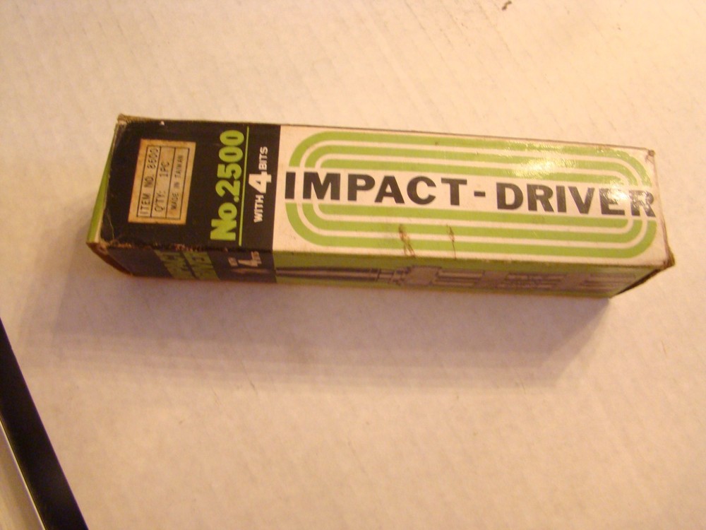 NO. 2500 IMPACT-DRIVER WITH 4 BITS