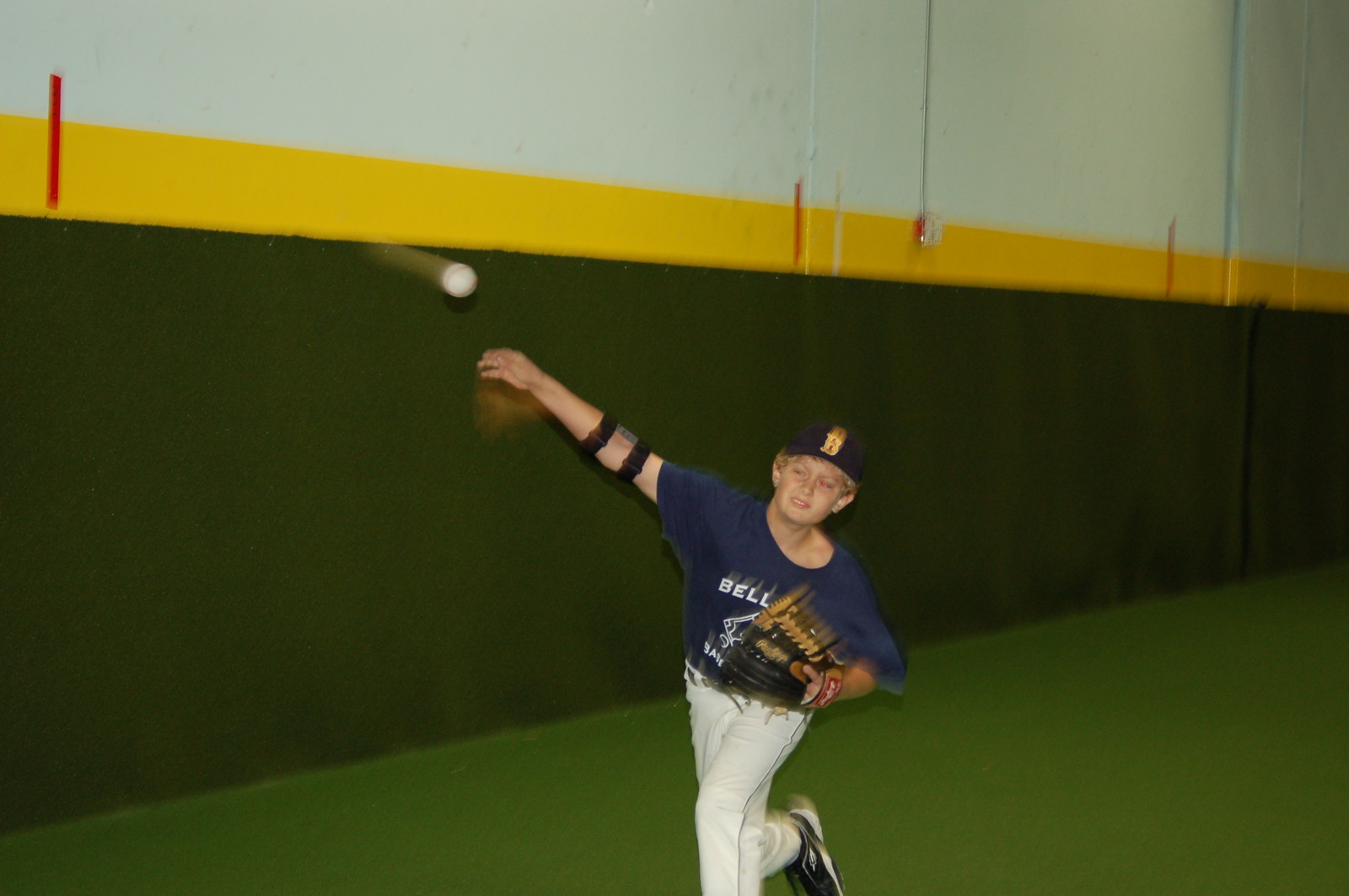 ThrowMAX Baseball & SoftBall throwing, pitching training aid