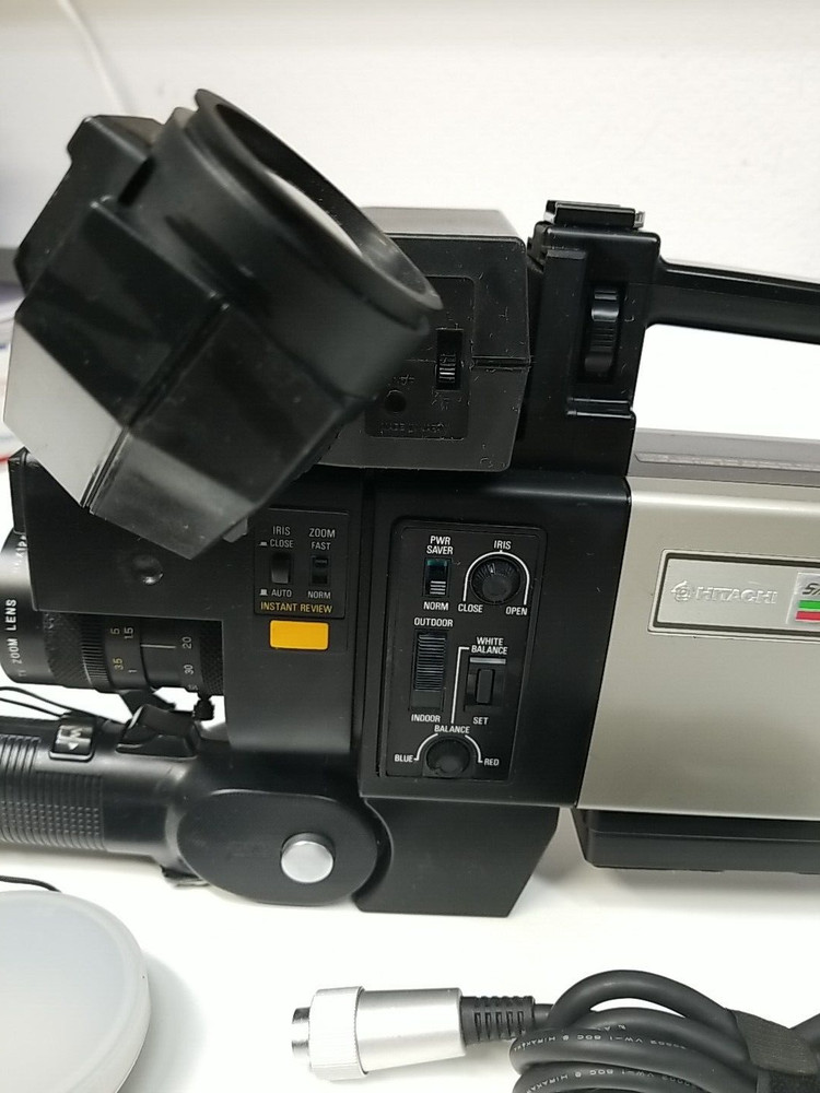 HITACHI Color Video Camera VK-C850