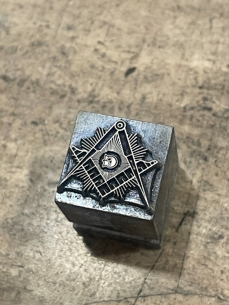 Printing Letterpress Printers Block Freemasons Emblem Masonic Guild (1640)