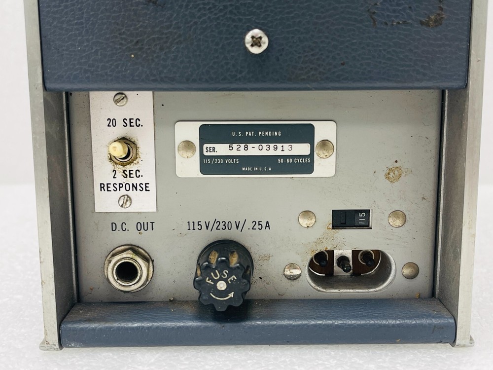 Hewlett-Packard 3400A RMS Voltmeter / READ