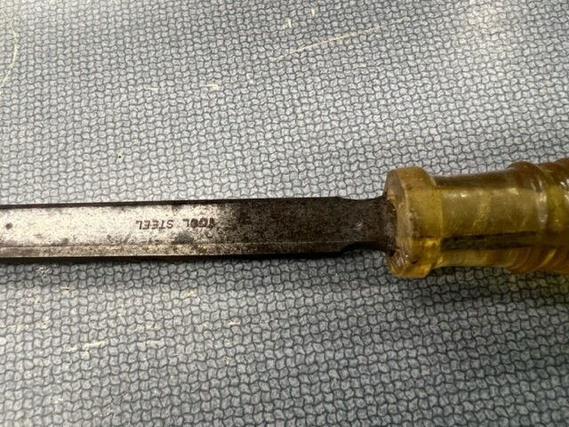 Vintage Fuller's 840 1/2" Wood Chisel