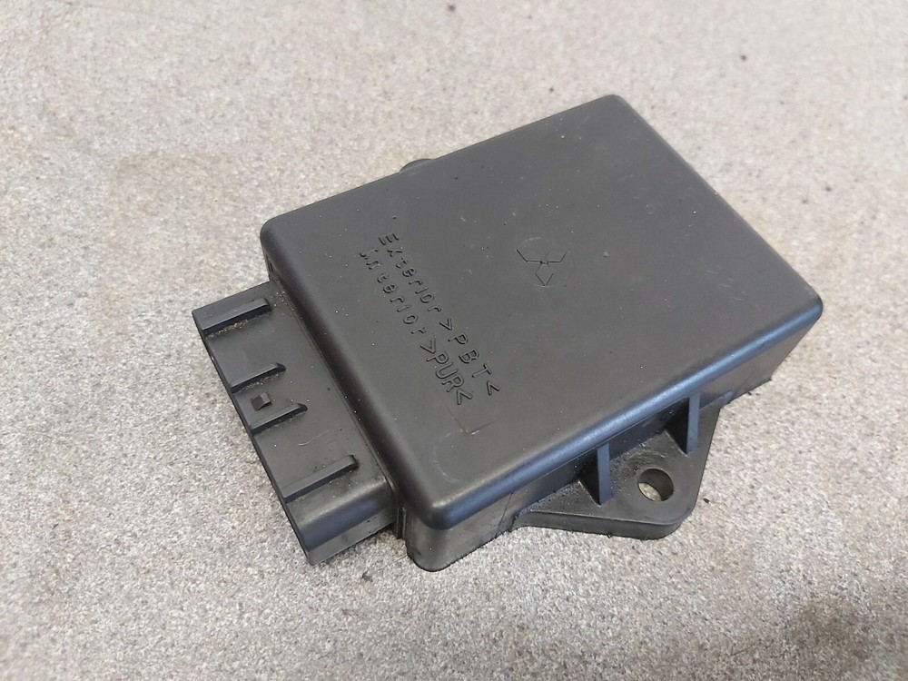 Kawasaki ZR7S Control Unit