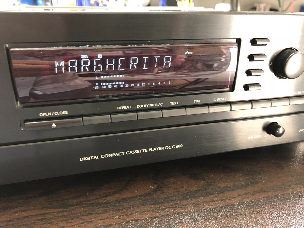 Philips Digital Compact Cassette DCC 600 USA Model fully restored.