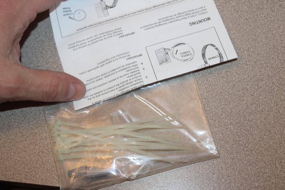 NOS Honeywell C7041j2007 12' Averaging Duct Sensor