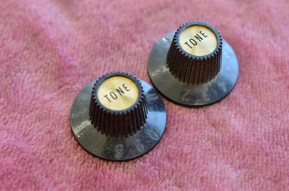 Vintage 1968 Gibson Witchhat Knobs Witch Hat Black Gold Inserts Les Paul Custom!