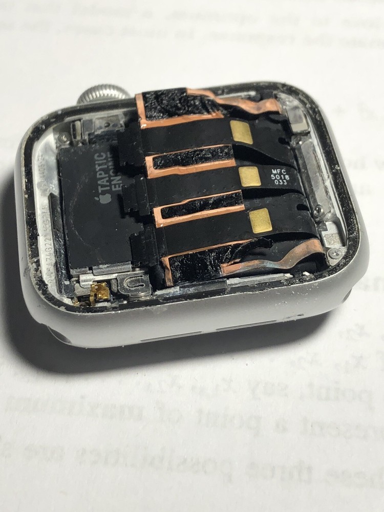 Apple Watch Series 4 40 mm Shell Housing + Internals