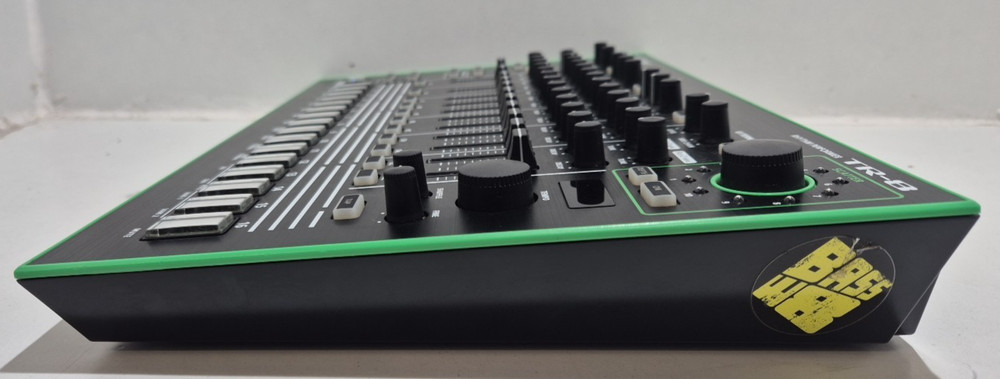 Roland TR-8 Rhythm Performer Drum Machine - Unboxed + Power Supply