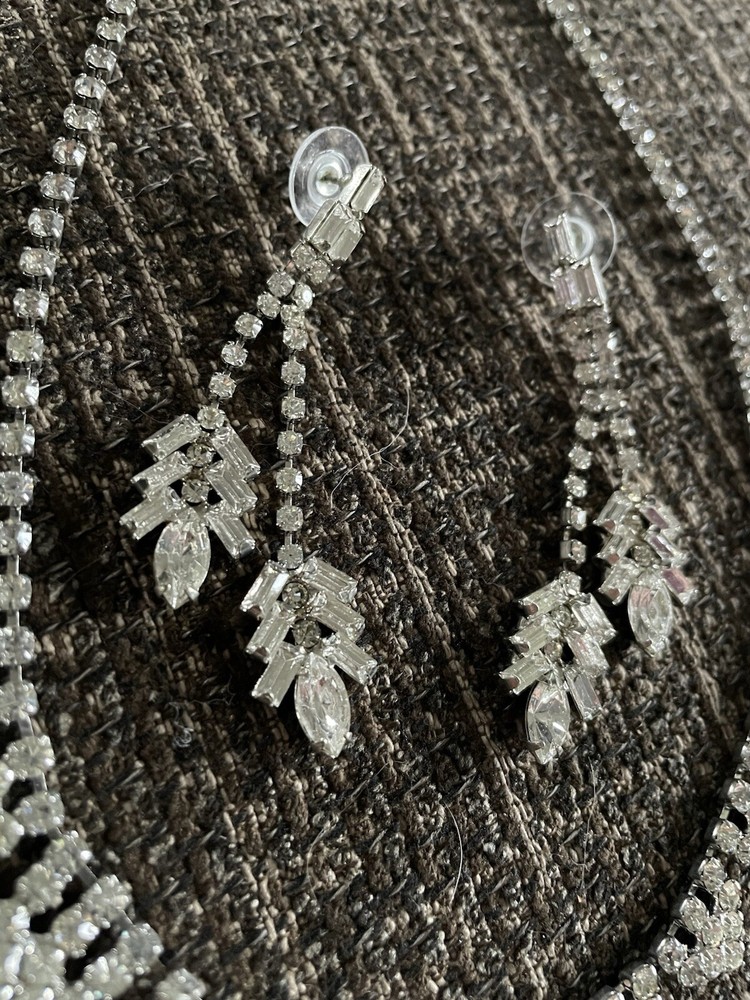 Diamanté Necklace And Earring Set Sparkling Beautiful.