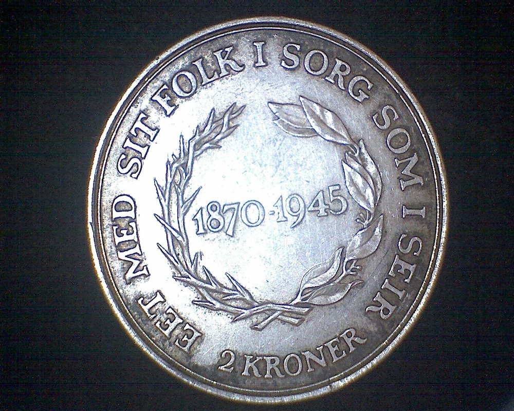 1945 DENMARK 2 KRONER KM#836 -80% SILVER  #19043