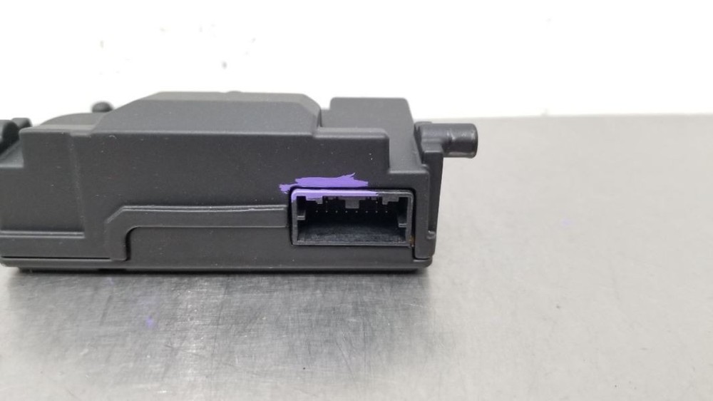 21 FORD BRONCO FRONT VIEW WINDSHIELD MOUNTED CAMERA M2DT19H406CF