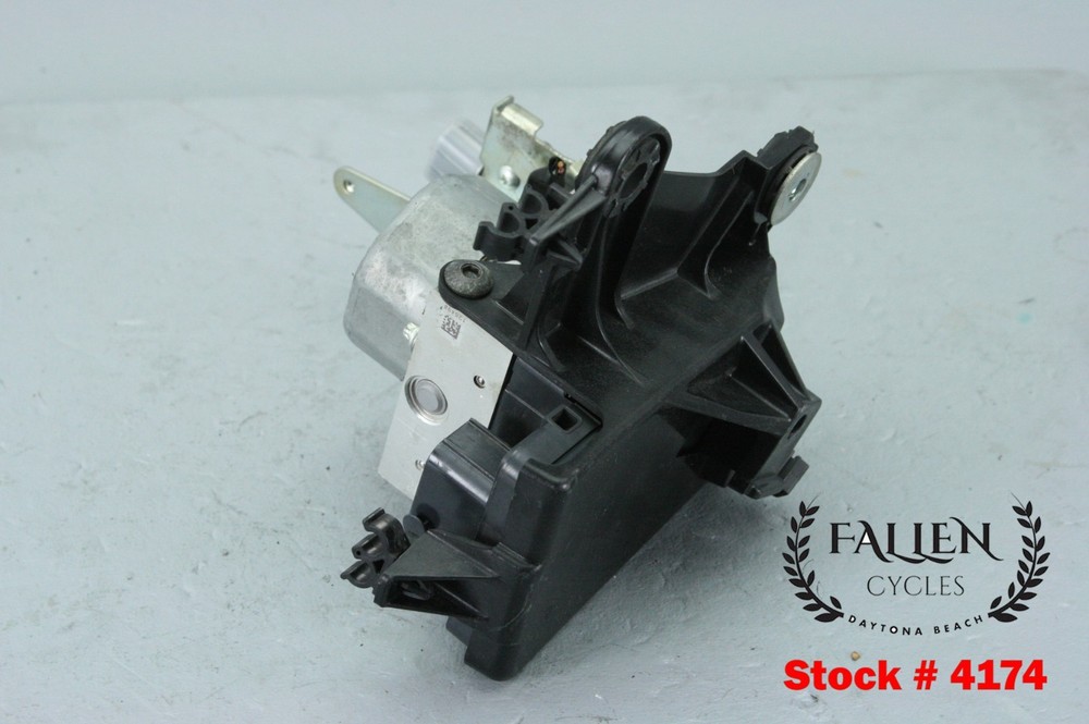 2018 Honda Goldwing Gl1800A ABS Pump Module Controller Unit + Mount VIDEO #4174