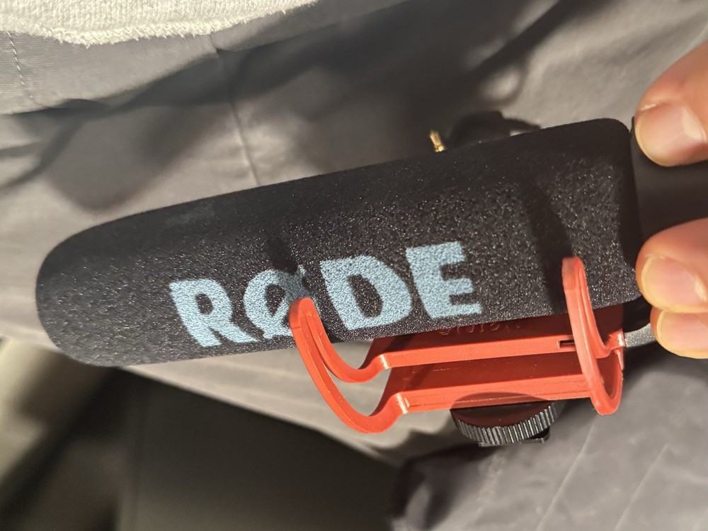 Rode VideoMic GO Lightweight On Camera Microphone