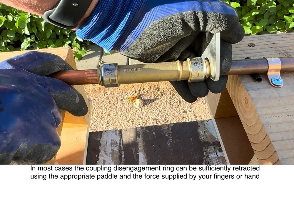 Removal Tool For Sharkbite Push To Connect Pipe Fittings
