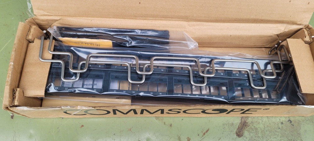 New CommScope - 760237041 - Discrete Distribution Module Panel, 2 RU, 48-Port