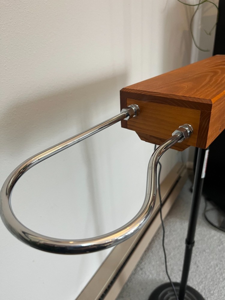 MOOG Theremin THEETHER01 Desktop Synthesizer and mic stand