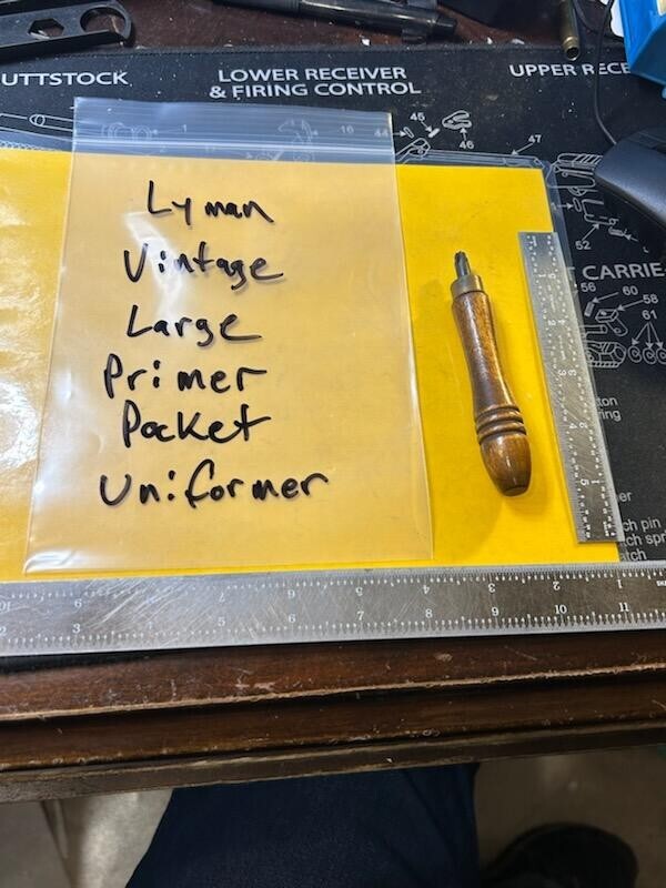 Vintage Lyman Large Primer Pocket Uniformer (Wood Handle)