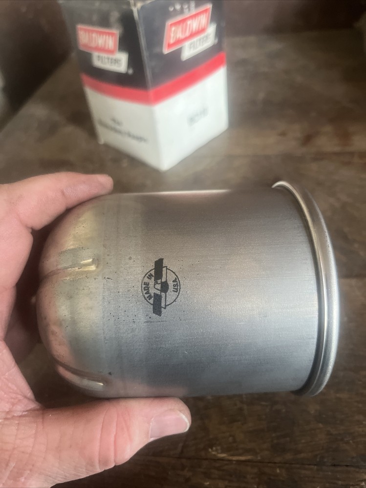 NOS BALDWIN FILTER BC110 Fuel Filter