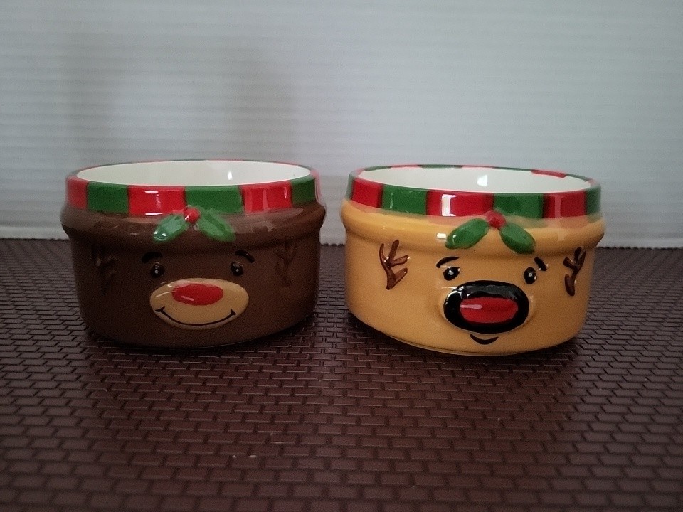 2 Reindeer Stackable Christmas Ramekins