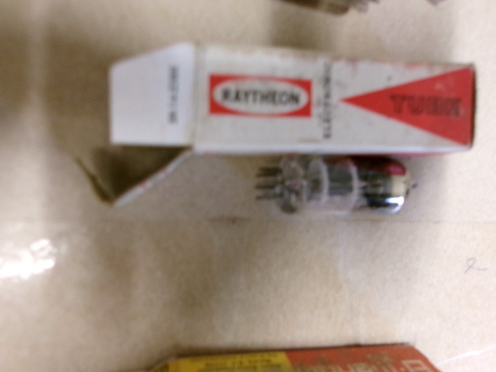 OEM VINTAGE ELECTRONIC TUBE RAYTHEON 2GK5