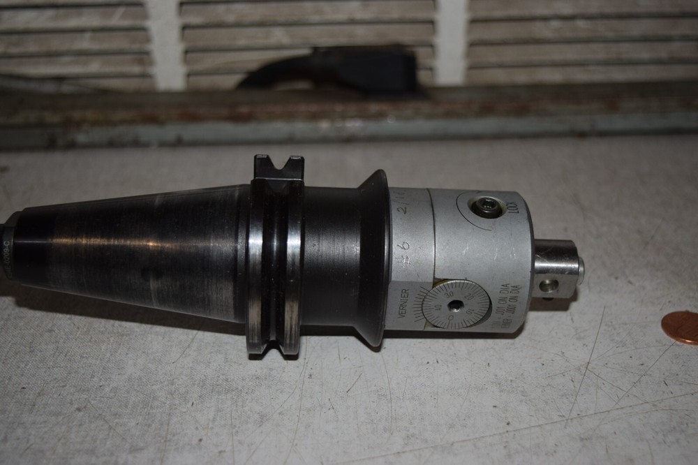Kennametal TBH37A Boring Head Command C4H4-1018 CAT40 Tool Holder