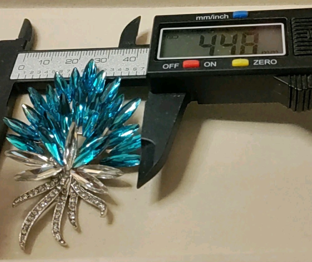 Wheat Ear Blue & Silver Tone Brooch