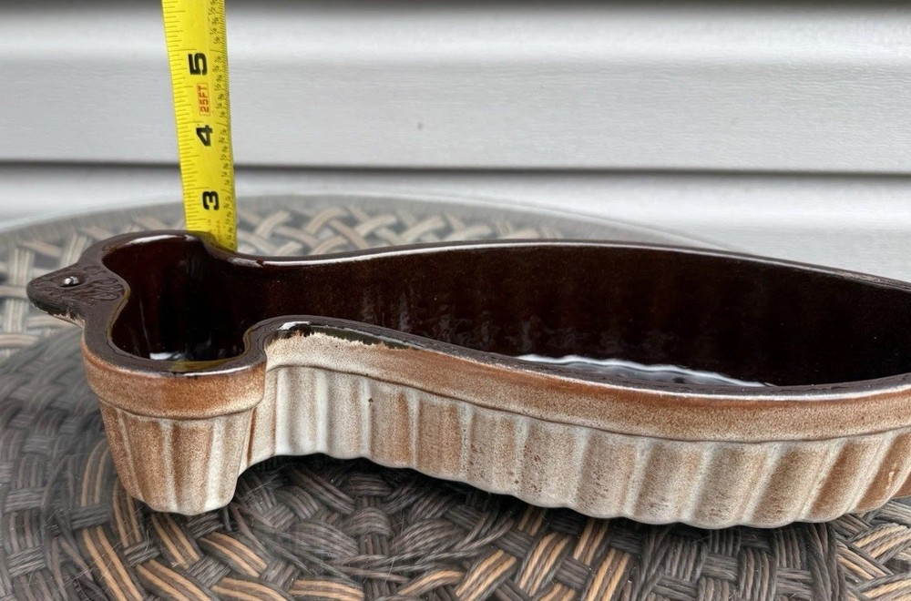 Fish Shaped Brown Glazed Ceramic Redware Cake Jello Mold SCHEURICH 960-30