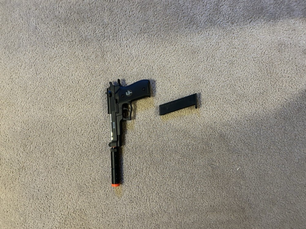 Airsoft Gun Pack relisting for buyer