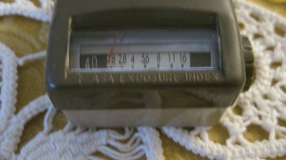 Vintage Bell & Howell Sunometer Light Meter Model 76, used