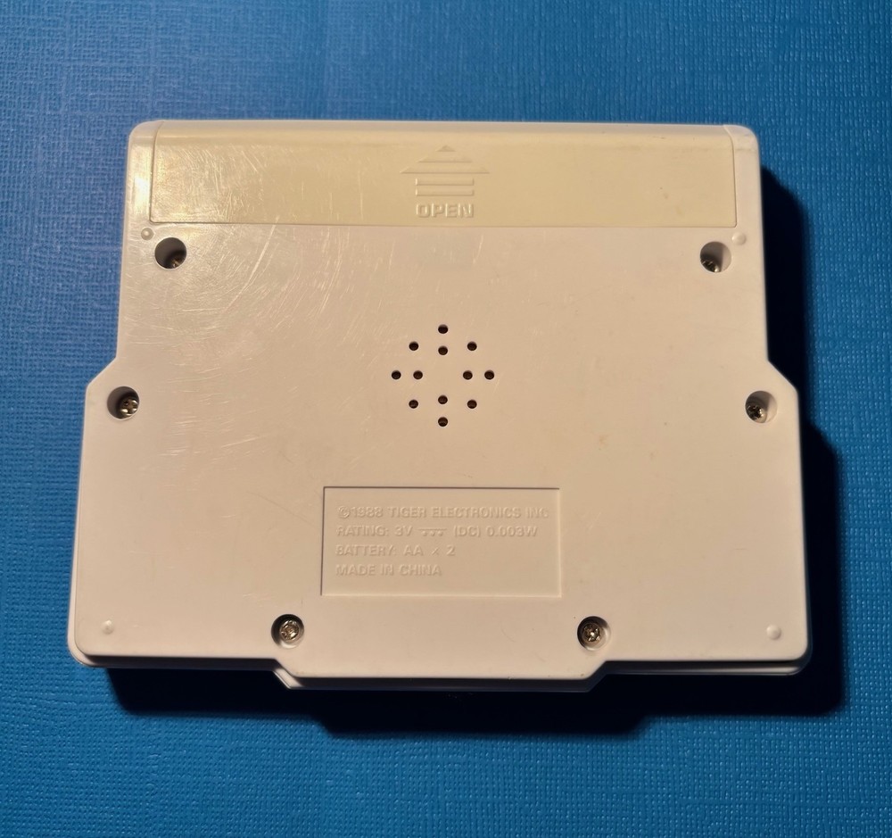 Tiger Electronics Miniature Golf Handheld Game 1988 (Tested)