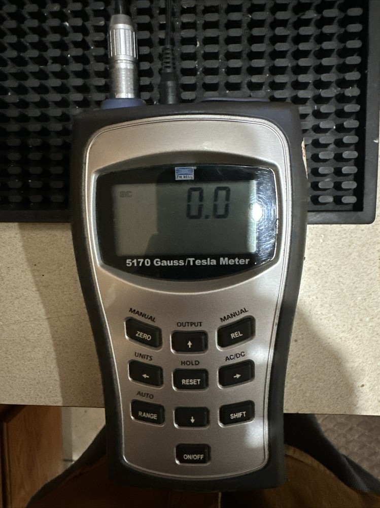 5170 Gauss/ Tesla Meter