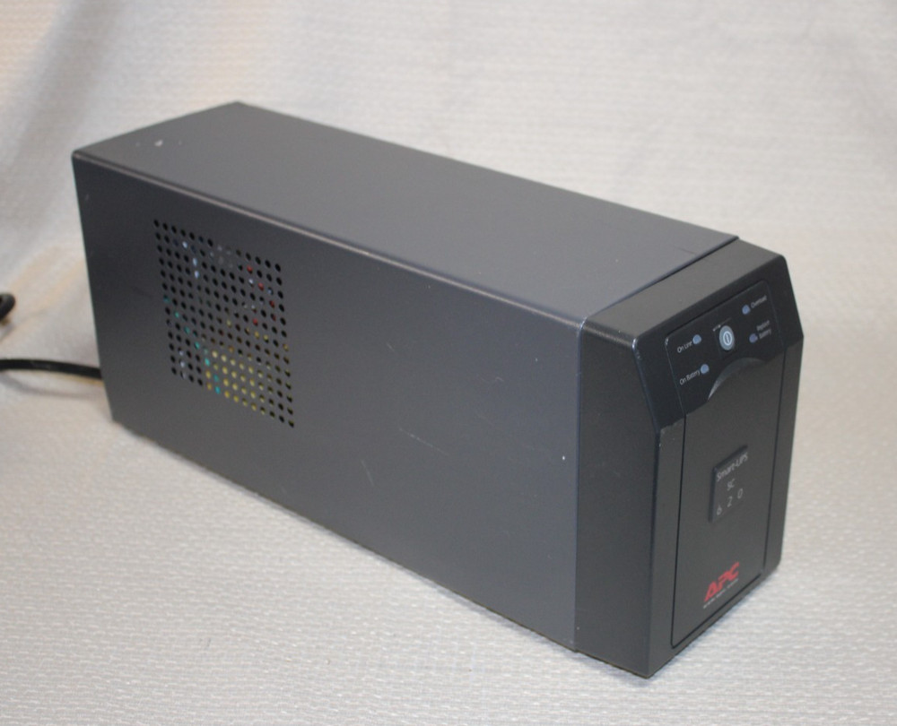 APC Smart-UPS SC620 Backup Battery UPS Tower Untested Needs Battery