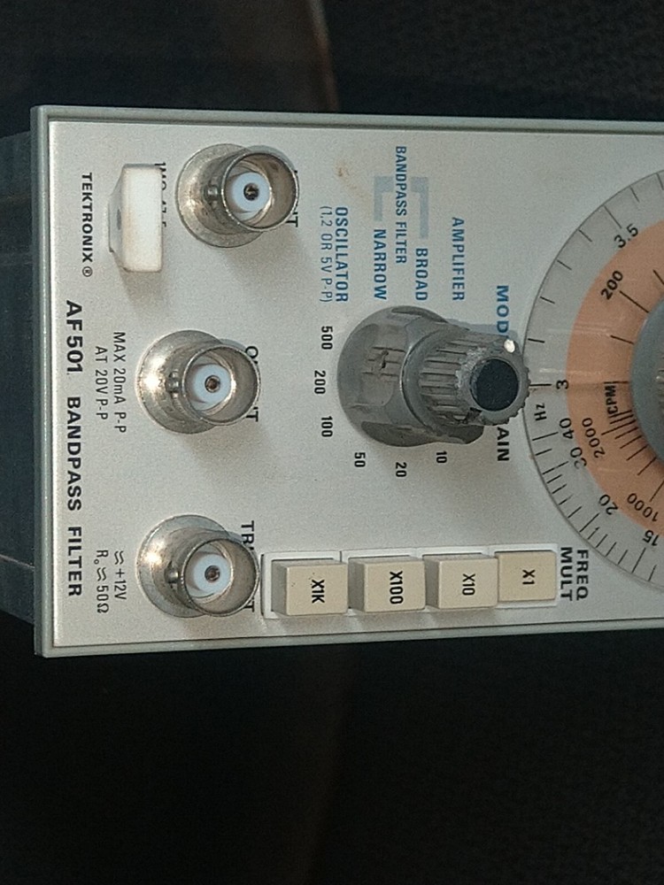 TEKTRONIX AF501 BANDPASS FILTER AMPLIFIER PLUG IN TESTED WORKING