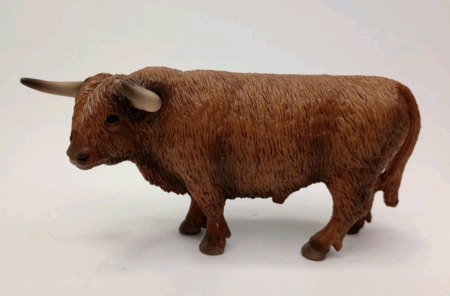 Lot of 5 Schleich Bull/Cow Figurines Germany made in China 1/20th Scale