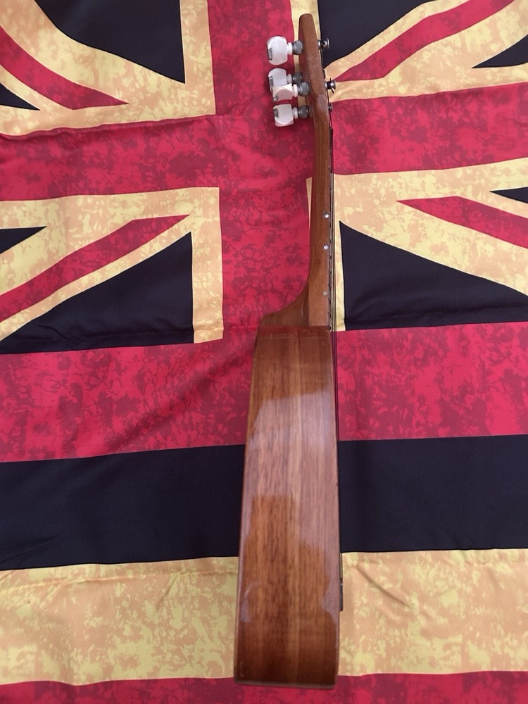 Kamaka Pineapple Soprano 4-String Koa Ukulele Brown Natural #16