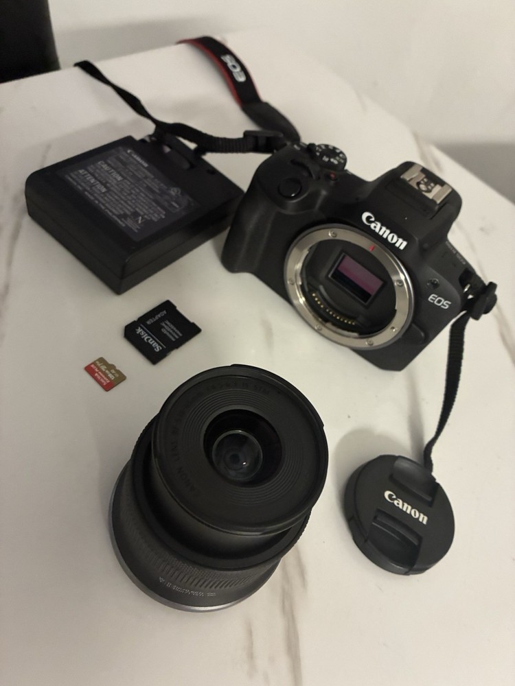 Canon EOS100 plus 128 GB SD Card