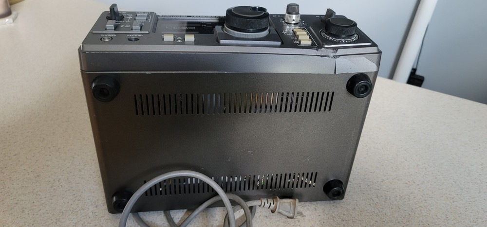 KENWOOD RECEIVER R 1000