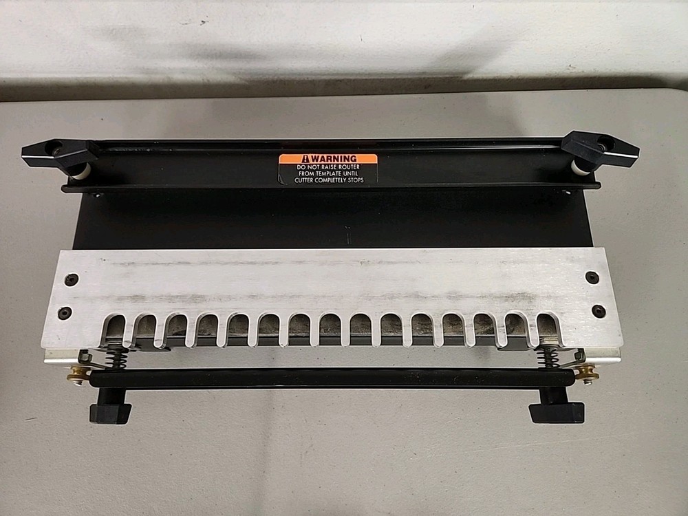 Porter Cable 4112 Dovetail Machine + 43640 Bit