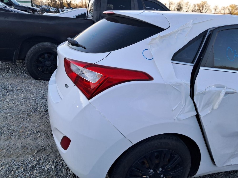 ELANTRA 2016 Glove Box 4897738