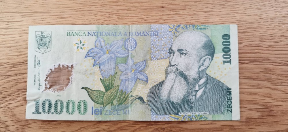 Romanian 10000 polymer Banknote from 2000, 2 pieces