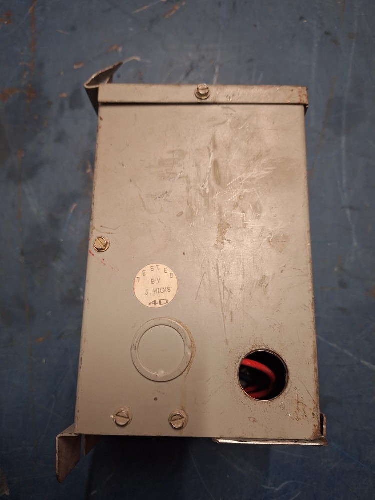 SEBCO Low Voltage Lighting Transformer – 250W (Model #1024)