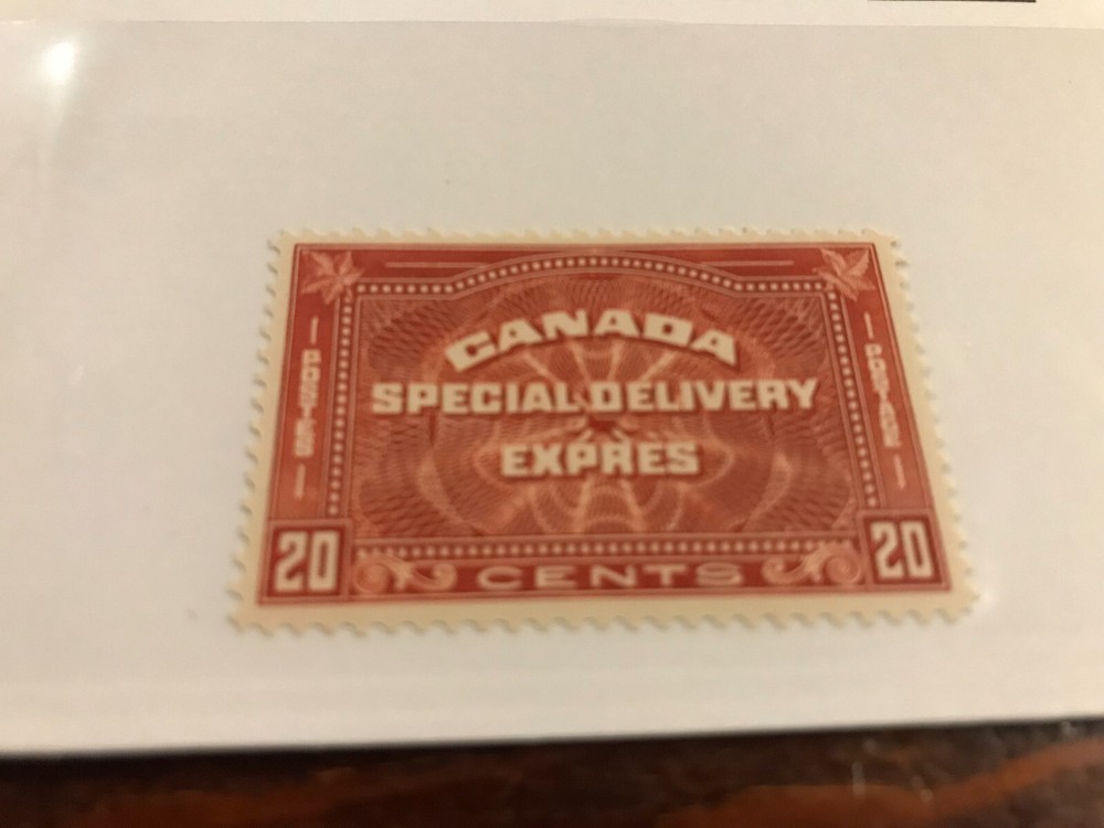 E5 Mint VF Lightly Hinged - CV $90.00 (CA0316)